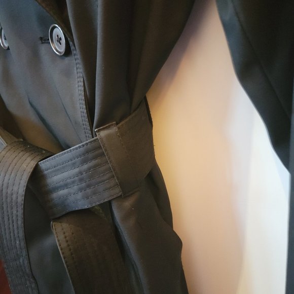 Express Double Breasted Classic Trenchcoat - Picture 3 of 15